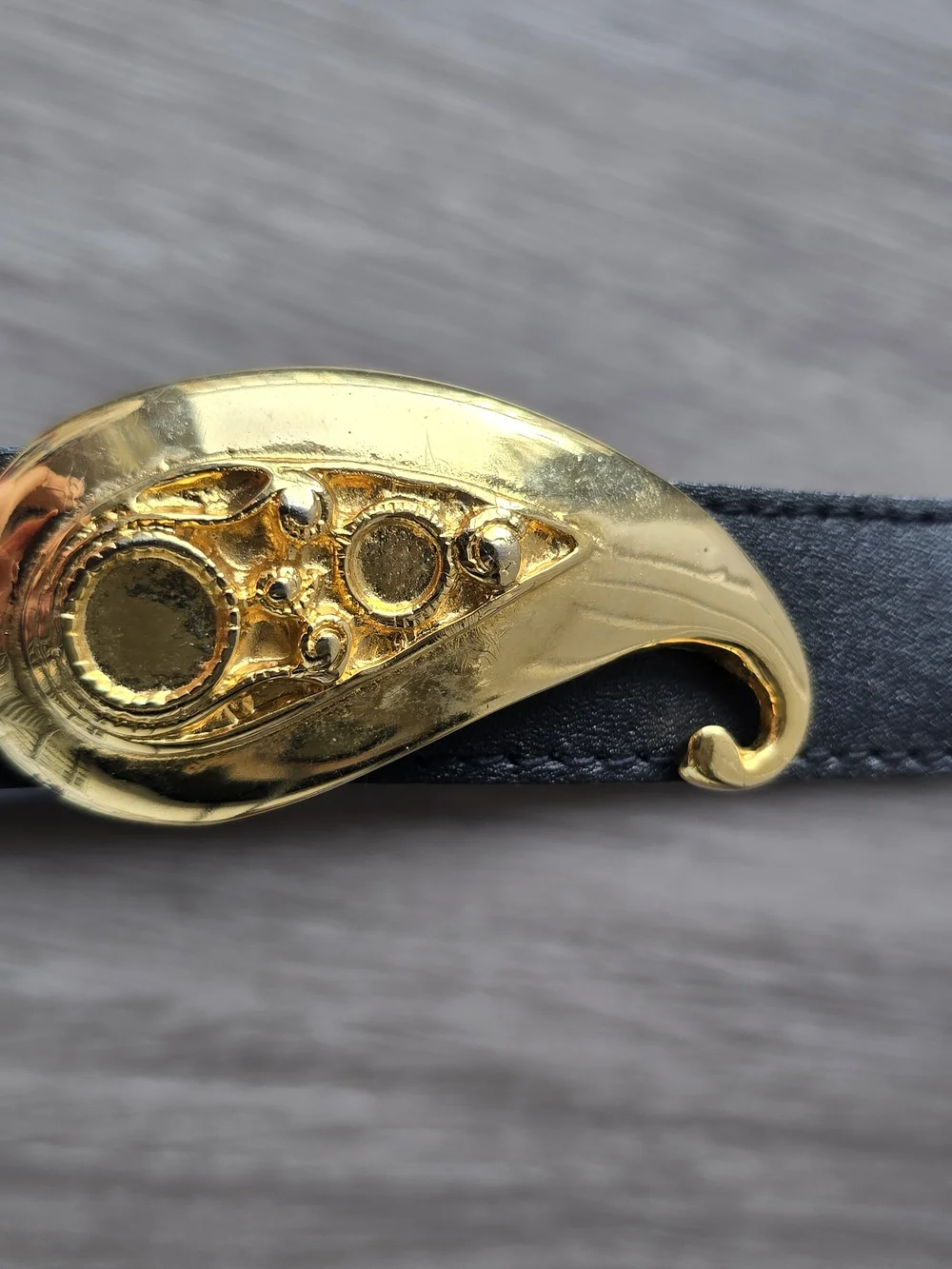 Vintage Gorbani Black Leather Belt Gold Paisley Hook Buckle Statement Sz M 90s